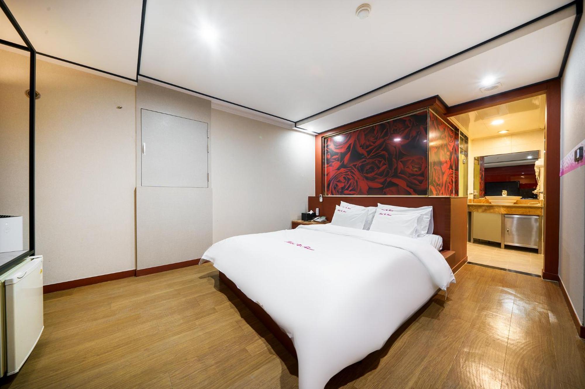 Flower Hotel Сеул Екстериор снимка