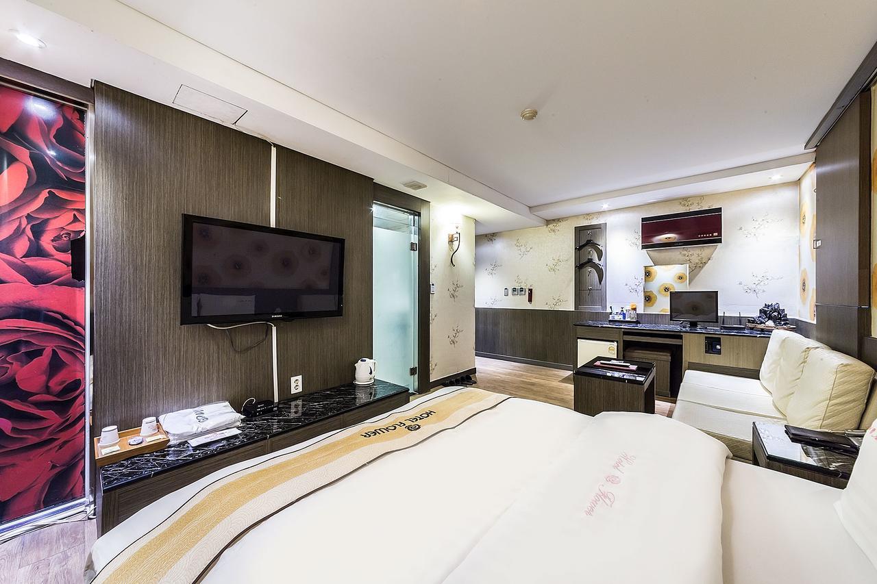 Flower Hotel Сеул Екстериор снимка